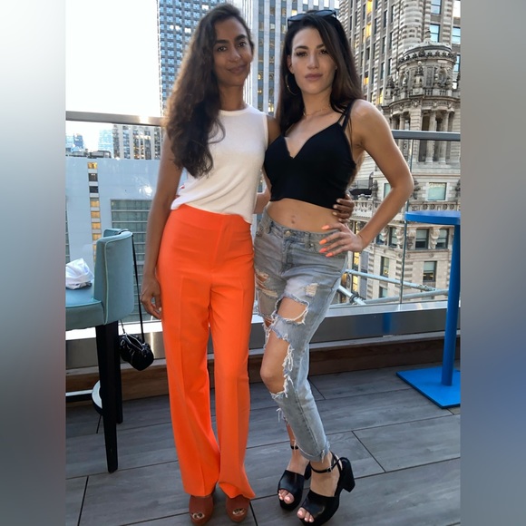 Meet your Posh Queen, Steph 💕👑👠 - Picture 3 of 17